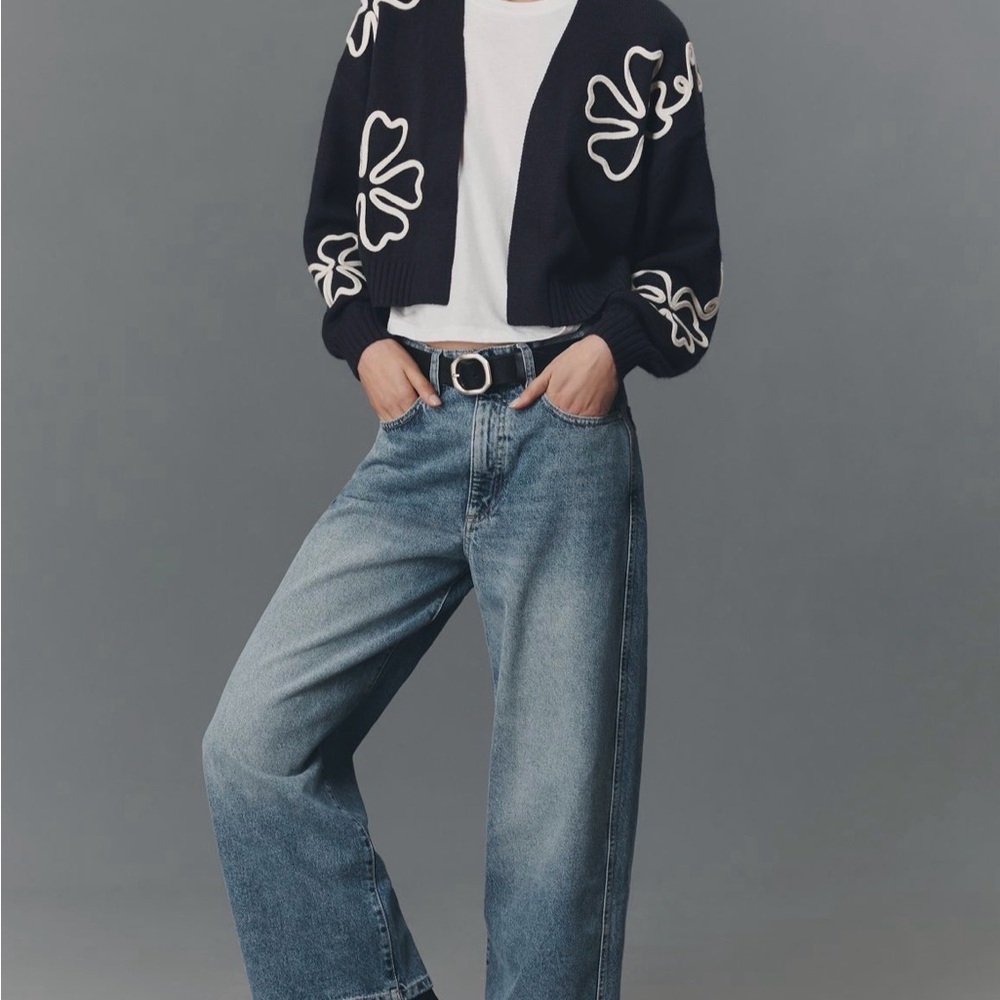 Anthropologie Floral cropped Cardigan one size Navy and cream - Picture 2 of 7